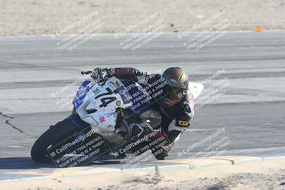 media/Jan-18-2026-CVMA (Sun) [[519f600f45]]/Race 16-Formula Middleweight/